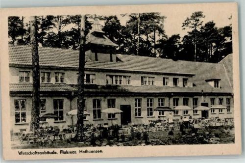 Reinickendorf OT Heiligensee Wirtschaftsgebäude Flakreat Gartenterrasse