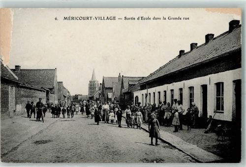 Mericourt Sortie d Ecole dans la Grande rue Kirche Kinder Feldpost der 6. Armee