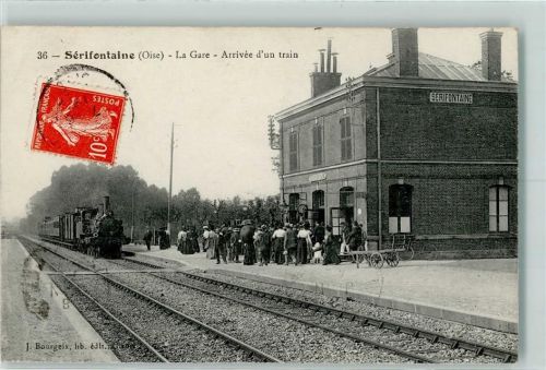 Serifontaine La Gare Arrivee d'un train Bahnhof