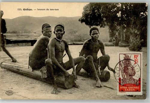 Libreville Tracht Mann Briefmarke Bildseite