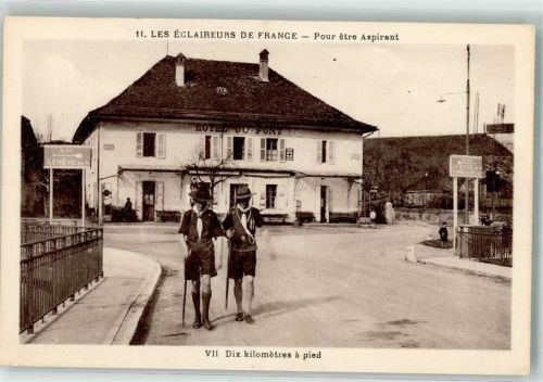 Pfadfinder Hotel du Pont Nr 11 Les Eclaureurs de France Pour etre Aspirant VII Dix kilometres a pied Rotes Kreuz Motiv Frankreich