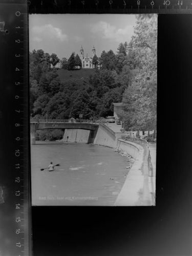 Bad Tölz Isar mit Kalvarienberg