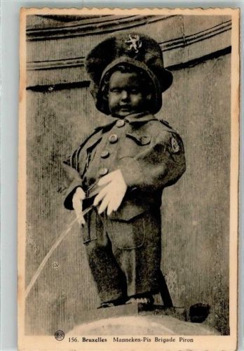 Brüssel Manneken Pis in der Uniform der Brigade Piron
