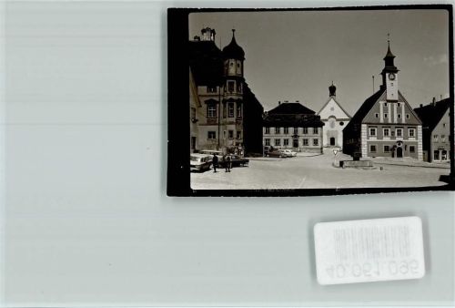 91171 W8547 Greding FOTO KEINE AK Am Rathaus Brunnen