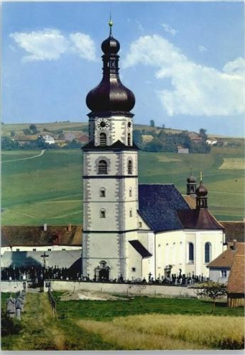 Neukirchen Wallfahrtskirche , Friedhof