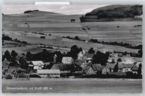 Schwarzenborn Berg Feld Haus Baum