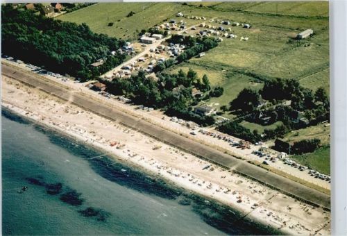 Schönberg Fliegeraufnahme Meer Strand Feld Haus Baum Camping