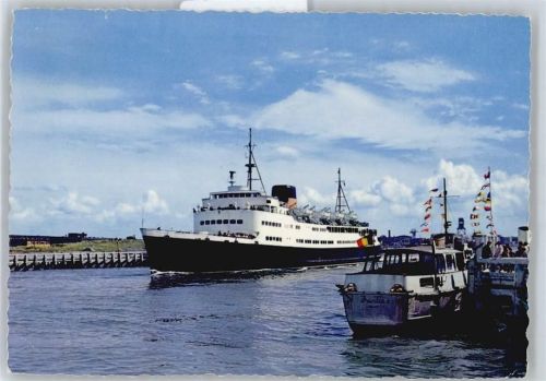 Dover Hafen, Schiff