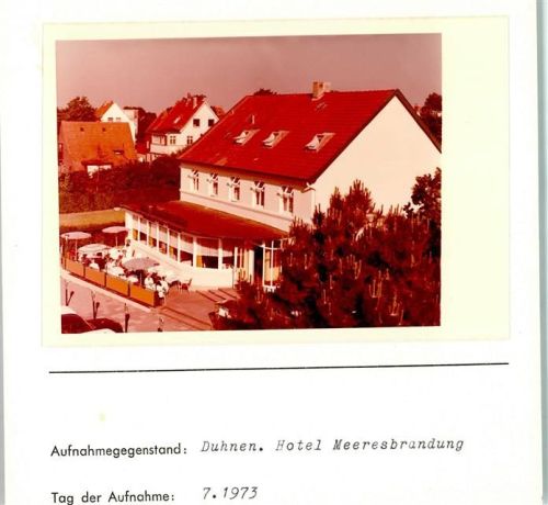 Duhnen Hotel Meeresbrandung Foto montiert auf Karton