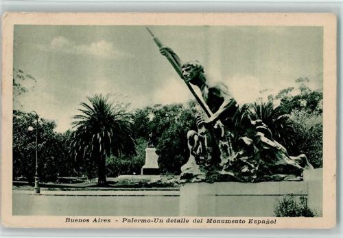 Buenos Aires Palermo-Un detalle del Monumetno Espanol