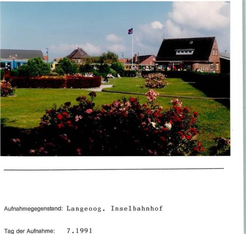 Langeoog Inselbahnhof Foto montiert auf Karton
