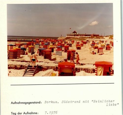 Borkum Südstrand mit "Heimlicher Liebe " Foto montiert auf Karton
