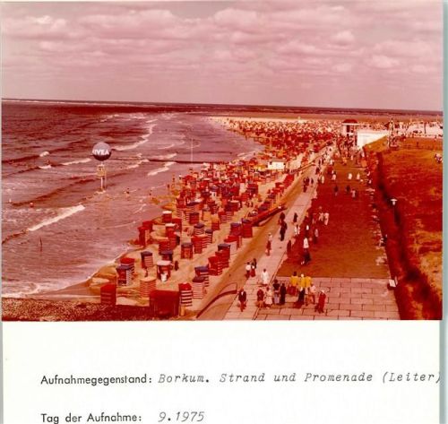 Borkum Strand und Promenade Leiter Foto montiert auf Karton