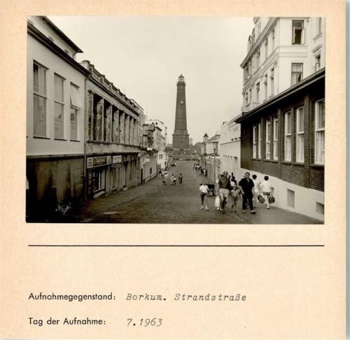 Borkum Strandstraße Leuchtturm Foto montiert auf Karton
