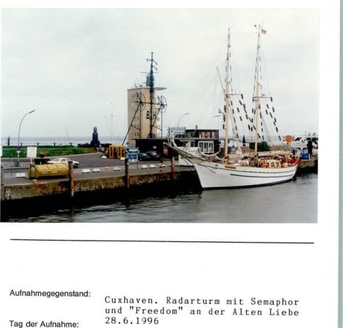 Cuxhaven Radarturm mit Semaphor und Freedom an der Alten Liebe Foto montiert auf Karton