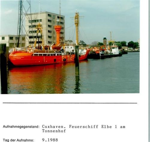 Cuxhaven Feuerschiff Elbe 1 am Tonnenhof Foto montiert auf Karton