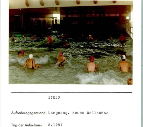 Langeoog Wellenbad Foto montiert auf Karton