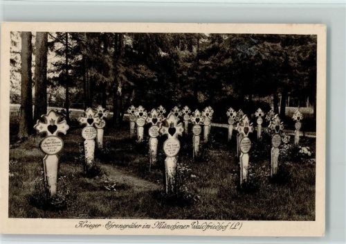 München Krieger-Ehrengräber im Münchener Waldfriedhof