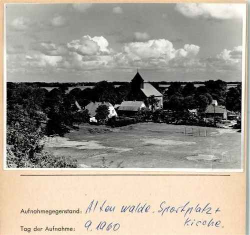 Altenwalde Sportplatz und Kirche Foto montiert auf Karton