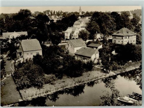 Rüdersdorf Rückseite mit Abschürfungen und Kleberesten