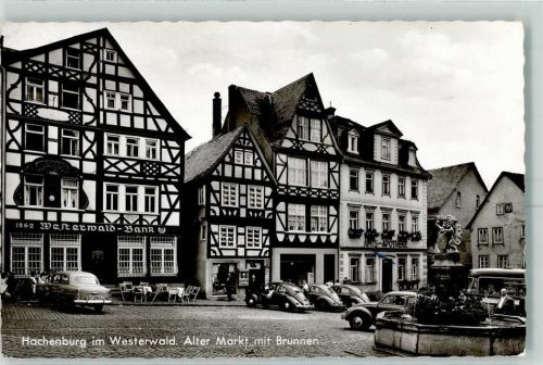 Hachenburg Alter Markt Brunnen VW Käfer Westerwald Bank