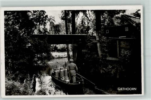 Giethoorn Milchmann mit Boot