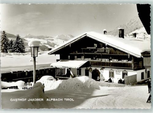 Alpbach Gasthaus Jakober im Schnee
