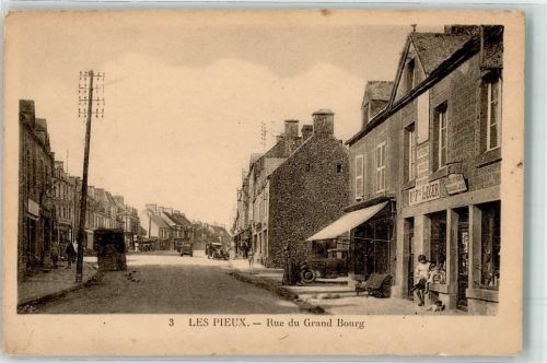 50340 Les Pieux - Rue du Grand Bourg Oldtimer