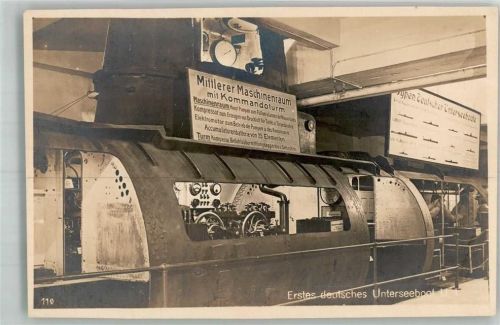 1. Deutsches U-Boot Maschinenraum mit Kommandoturm