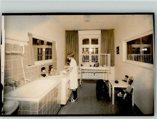 83674 W8178 Gaißach , Oberbay FOTO KEINE AK Krankenhaus Ort handschriftlich