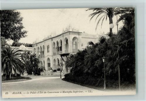 Le Palais de Ete du Gouverneur a Mustafa Superieur