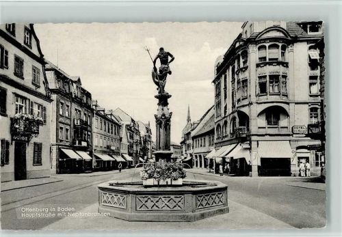 Offenburg Hauptstraße Neptunbrunnen