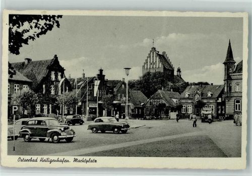 Heiligenhafen Marktplatz Autos