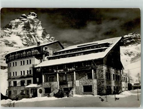 Cervinia La gran Baita e Monte Cervino Winter