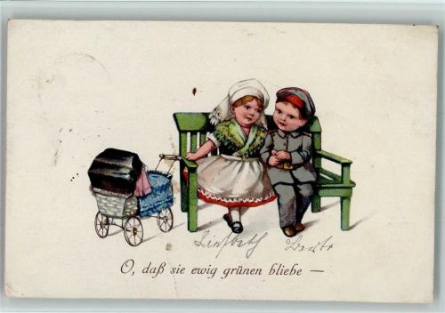auf der Bank mit einem Puppenwagen 1918 AK