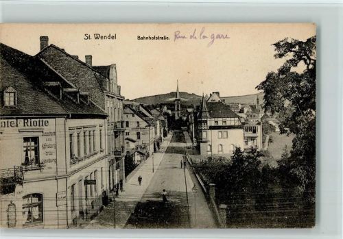 St. Wendel 1908 Bahnhofstraße mit Hotel Riotte, gute Erhaltung AK