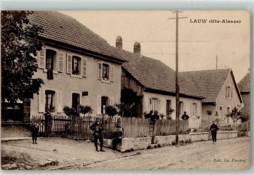 Lauw Wohnhaus