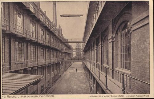 um 1920 Hamburg: Reichardt-Kakao-Werk, Wandsbek, Zeppelin Hansa,J. J. Weber