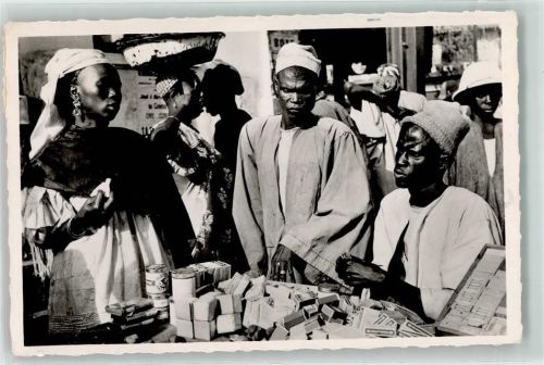 Dakar Marktszene Volkstypen Tracht