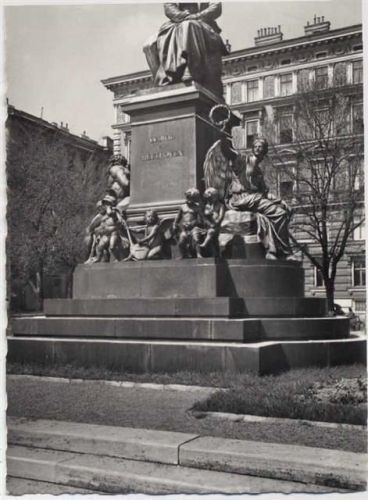 um 1930/40 Wien, Österreich, Beethoven-Denkmal, Skulpturen,P A G Wien AKU1