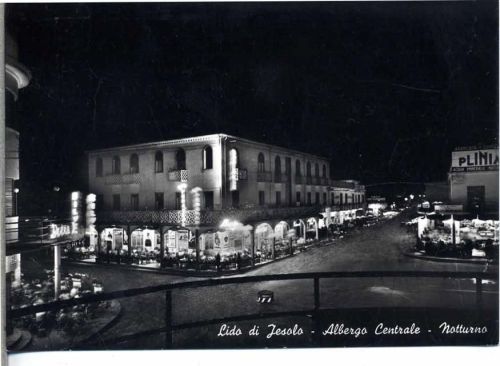 um 1950/60 - Nokturno, Italien, Hotel Centrale, Lido di Jesolo AKU2