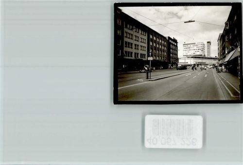 45468 W4330 Mülheim an der Ruhr FOTO KEINE AK Strassenbahn kommt