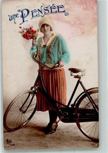 1925 Ein Gedanke Frau Blumen Roto 5685