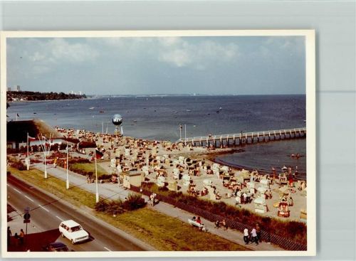 Haffkrug Strand Strandkörbe Seebrücke Promenade
