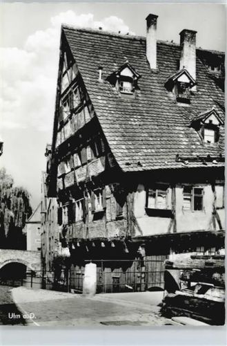 Ulm schiefes Haus