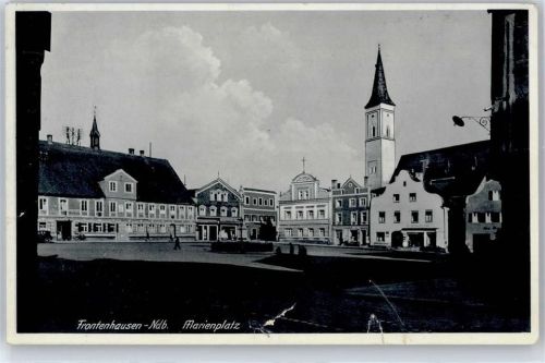 Frontenhausen Marienplatz