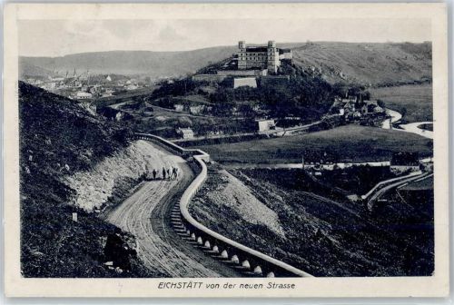 Eichstätt von der neuen Straße, Blick zur Willibaldsburg
