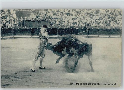 1925 Pasando de muleta