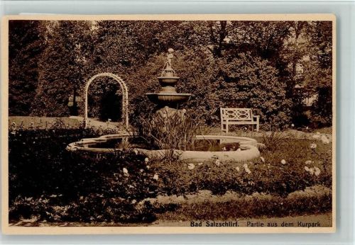 Bad Salzschlirf Partie aus dem Kurpark Brunnen Rosenbogen