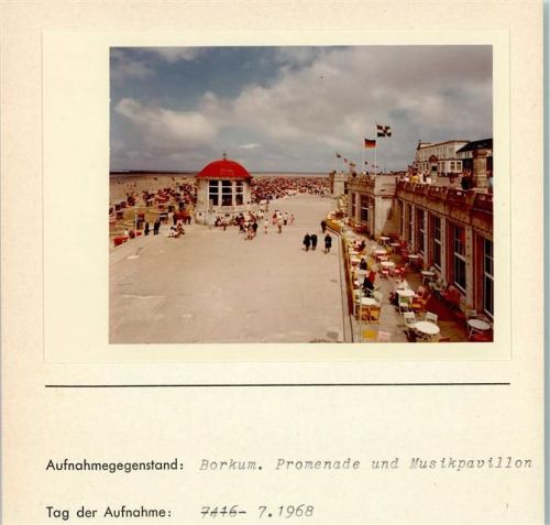 Borkum Promenade und Musikpavillon Foto montiert auf Karton